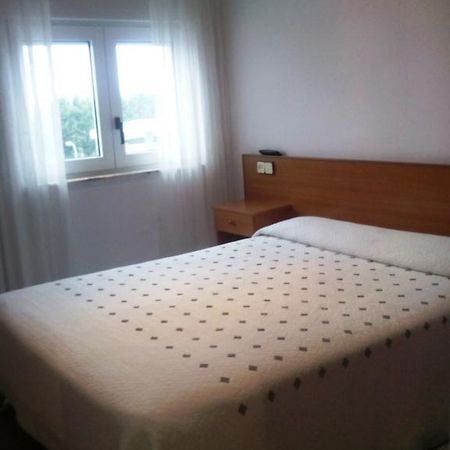 Hostal Chiquin Tapia De Casariego Habitación foto