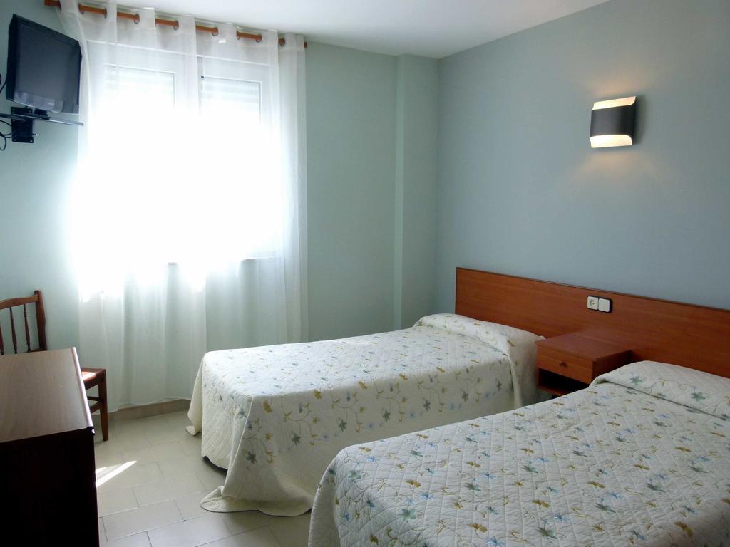 Hostal Chiquin Tapia De Casariego Habitación foto