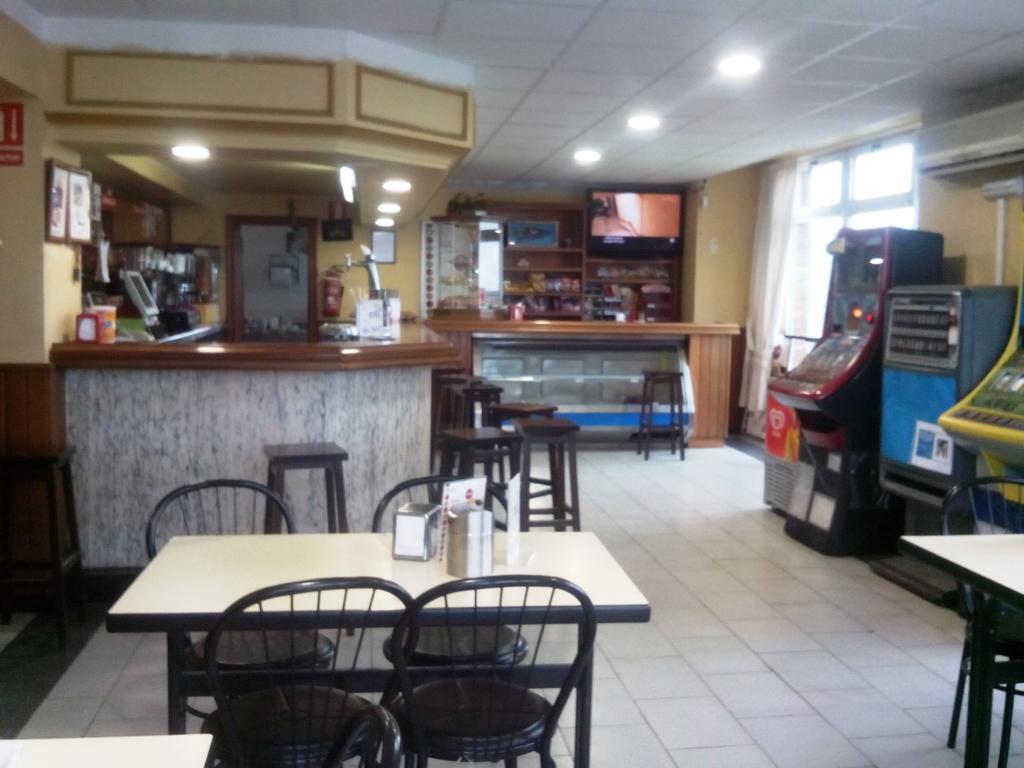 Hostal Chiquin Tapia De Casariego Exterior foto